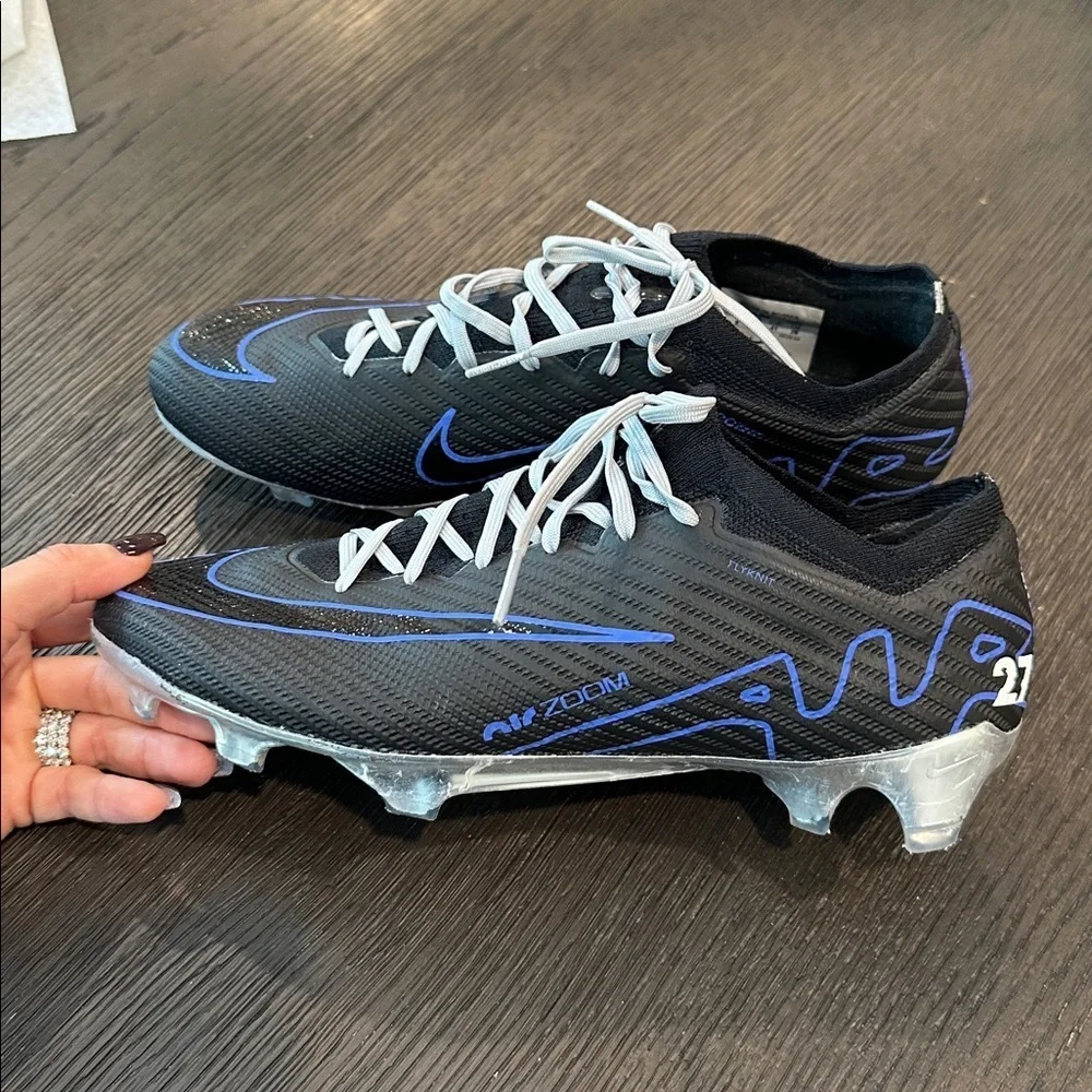 Nike Black and Blue Athletic Shoes